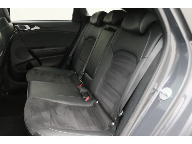 Kia Ceed 1.4 T-GDI GT-Line Automaat 2020 Benzine 14