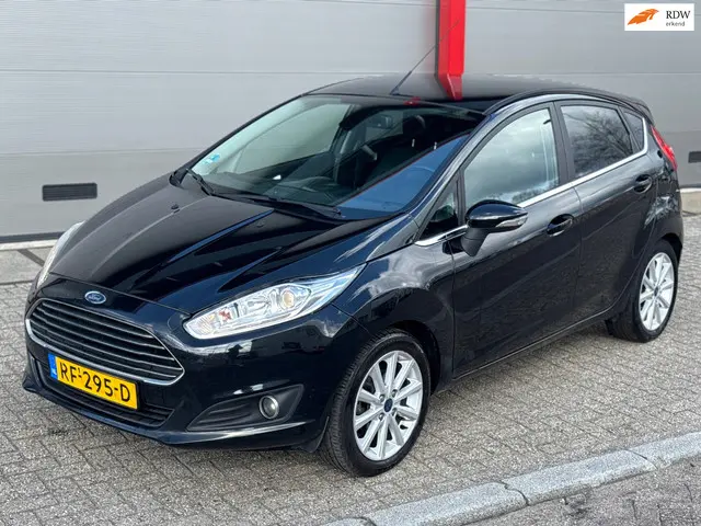 Ford Fiesta 1.0 EcoBoost Candy Blue Edition 2016 Benzine