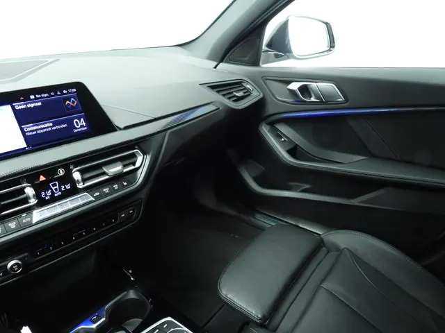 BMW 1 Serie 5-deurs 118i 2022 Benzine 34