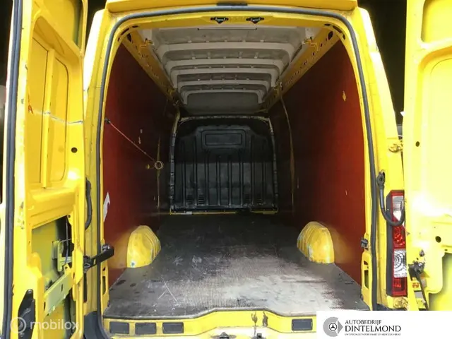 Opel Movano 2