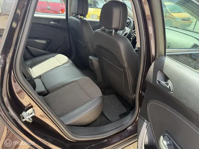 Opel Astra 1.4 Turbo Edition 2012 Benzine 11