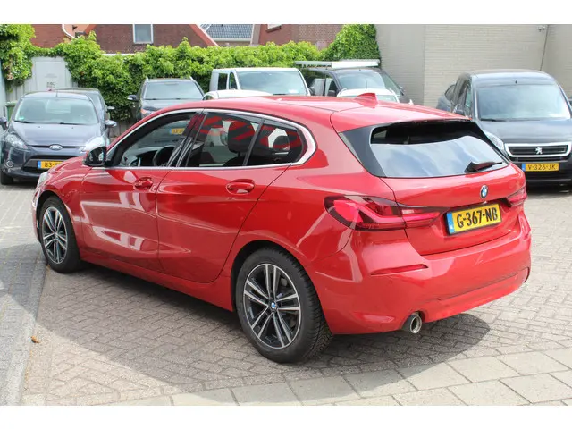BMW 1 Serie 118i//Navi//Carplay//Trekhaak!! 2019 Benzine 29