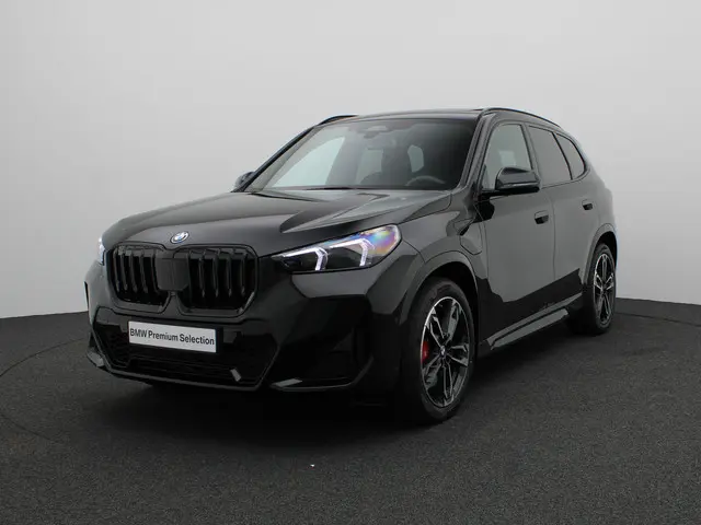 BMW X1 xDrive25e 2025 Hybride Benzine 21