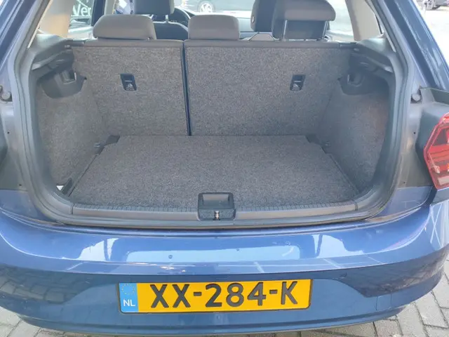 Volkswagen Polo 1.0 TSI Comfortline 2019 Benzine 8