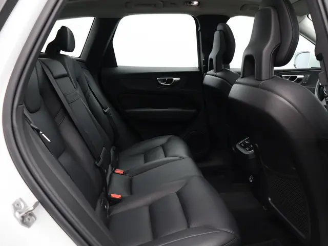Volvo XC60 T5 AWD Inscription 2017 Benzine 9