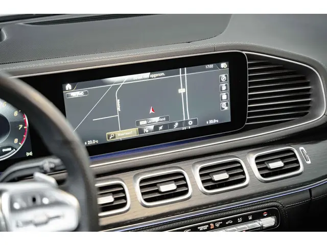 Mercedes-Benz GLE 580 Premium Plus 2022 Benzine 21