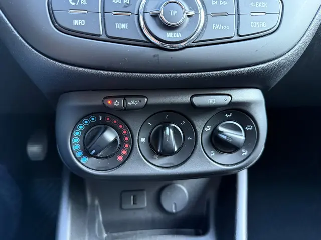 Opel Corsa 1.4 Edition 2017 Benzine 44