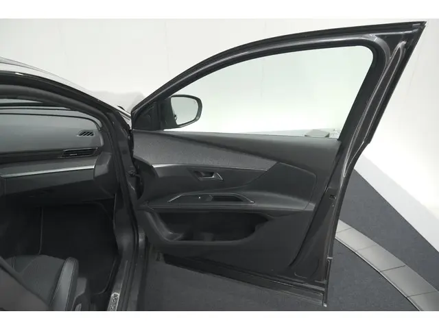 Peugeot 5008 PureTech 130 EAT8 GT-Line 2020 Benzine 67