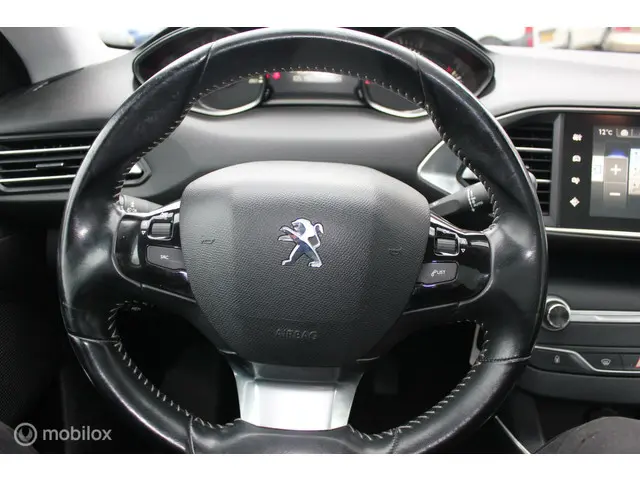 Peugeot 308 1.2 PureTech Blue Lease Premium 2017 Benzine 11