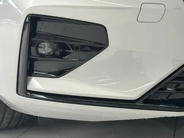 Volvo V60 2.0 B3 Plus Dark 2023 Benzine 43