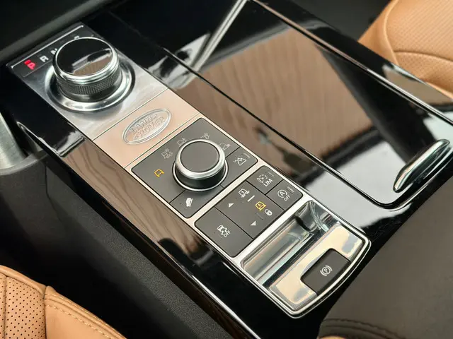 Land Rover Discovery 3.0 Td6 HSE Luxury 2019 Diesel 31