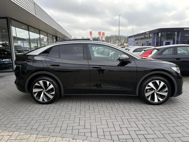 Volkswagen ID.5 Pro Business 77 kWh 2024 Elektrisch 5
