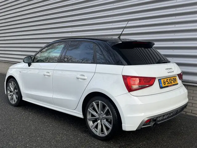 Audi A1 Sportback 1.2 TFSI S Line 140 PK 2013 Benzine 7