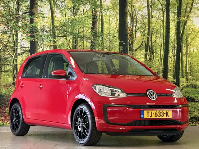 Volkswagen up! 3