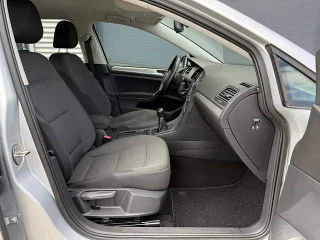 Volkswagen Golf 1.0 TSI Comfortline 2015 Benzine 27