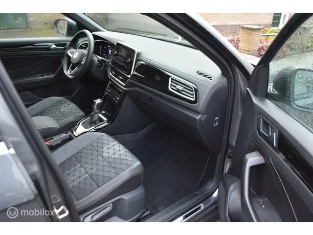 Volkswagen T-Roc 1.5 TSI R-Line Aut Bj 2024 2024 Benzine 10