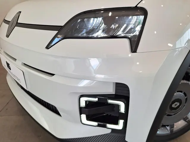 Renault 5 Evolution 40 kWh 2025 Elektrisch 11