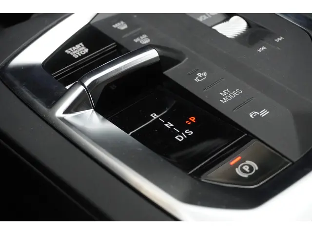 BMW 1 Serie 5-deurs 120 2025 Benzine 12