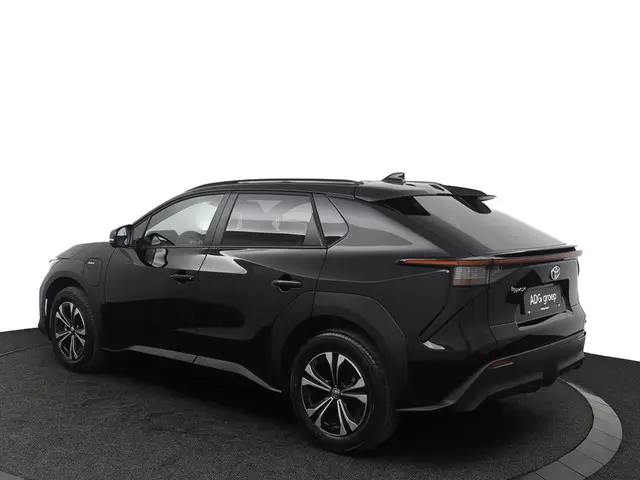Toyota bZ4X Dynamic 71 kWh 2025 Elektrisch 11