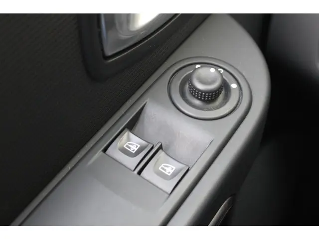 Renault Clio 0.9 TCe ECO Night&Day 2015 Benzine 16