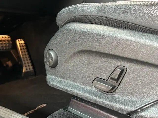 Mercedes-Benz GLC 250 4MATIC Premium Plus 2018 Benzine 28