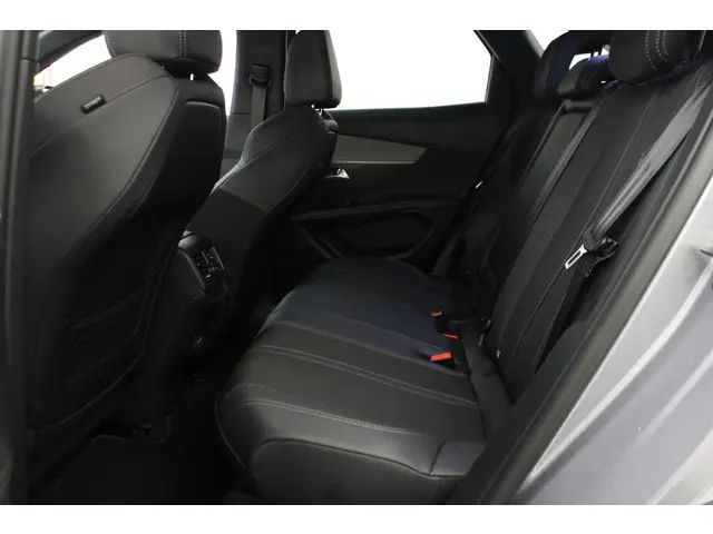 Peugeot 3008 1.2 Hybrid 136 GT 2024 Hybride Benzine 17