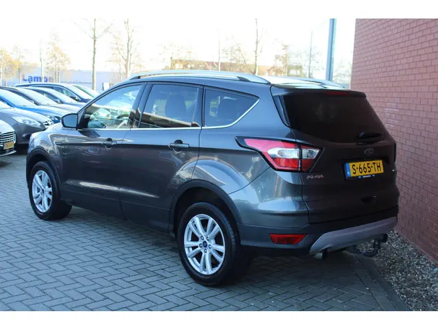 Ford Kuga 1.5 EcoBoost 150 PK Titanium 2017 Benzine 3