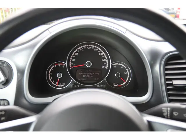 Volkswagen Beetle 1.2 TSI DESIGN 2013 Benzine 16