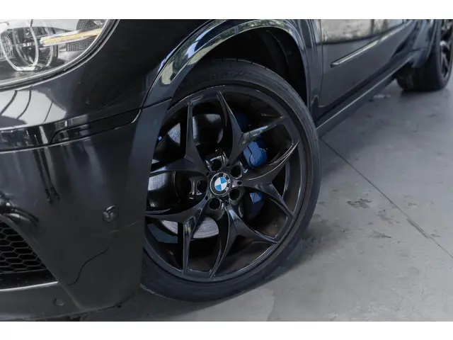 BMW X5 4.4i M 556 PK Akrapovic Full Option 2012 Benzine 27
