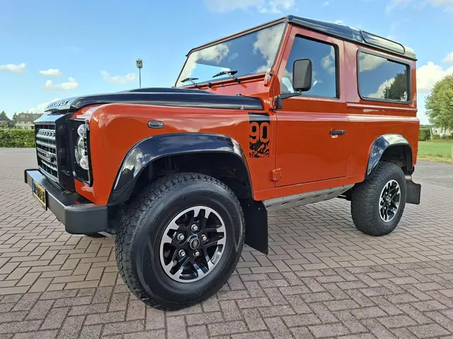 Land Rover Defender 2.2 D SW 90" XTech 2015 Diesel 12