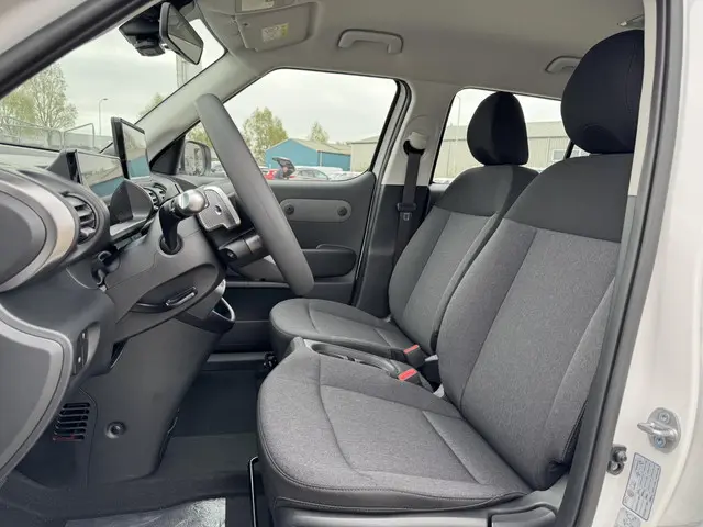 Hyundai Inster E-Motion 49 kWh 2025 Elektrisch 9