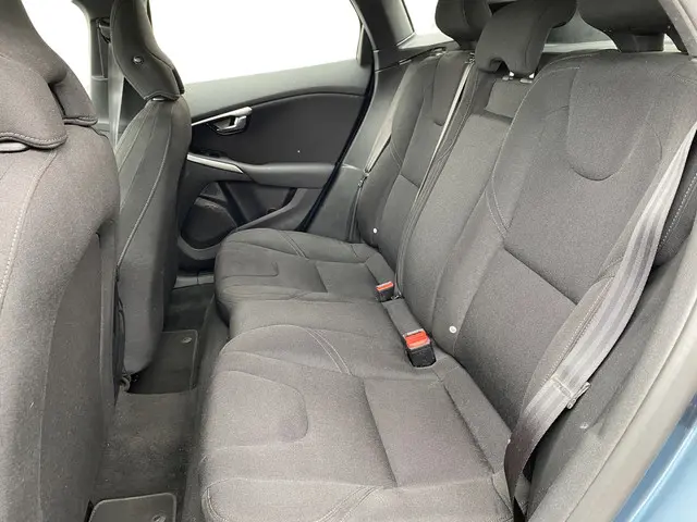 Volvo V40 1.6 T3 Kinetic 2012 Benzine 6