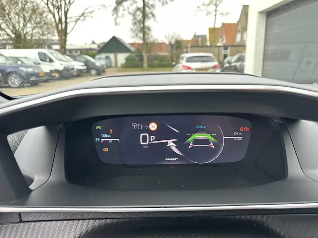 Peugeot 2008 1.2 Hybrid 145 PK GT 2025 Hybride Benzine 15