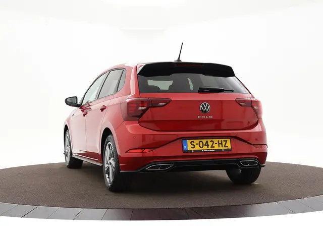 Volkswagen Polo 1.0 TSI 95pk DSG R-Line 2023 Benzine 23