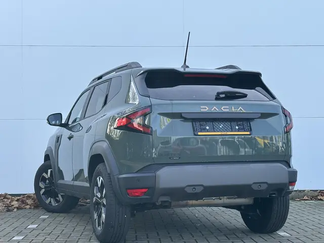 Dacia Duster 1.6 Hybrid 140 Extreme 2025 Hybride Benzine 6