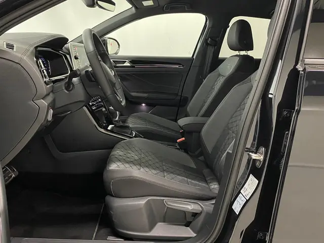 Volkswagen T-Roc 1.5 TSI R-Line Edition 2025 Benzine 16