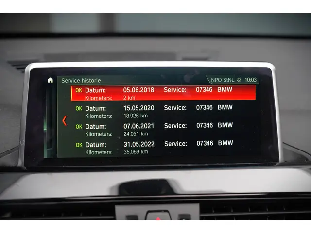 BMW X1 sDrive18i High Executive X Line 2018 Benzine 19