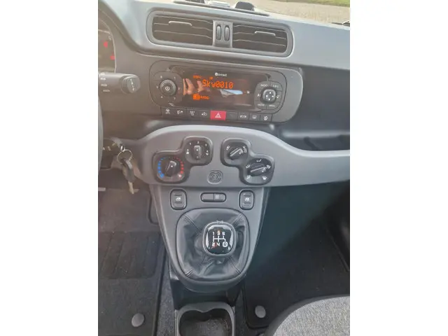 Fiat Panda 1.2 Lounge 2020 Benzine 6