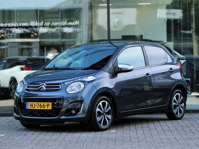 Citroën C1 1.2 PureTech Shine 2015 Benzine 5