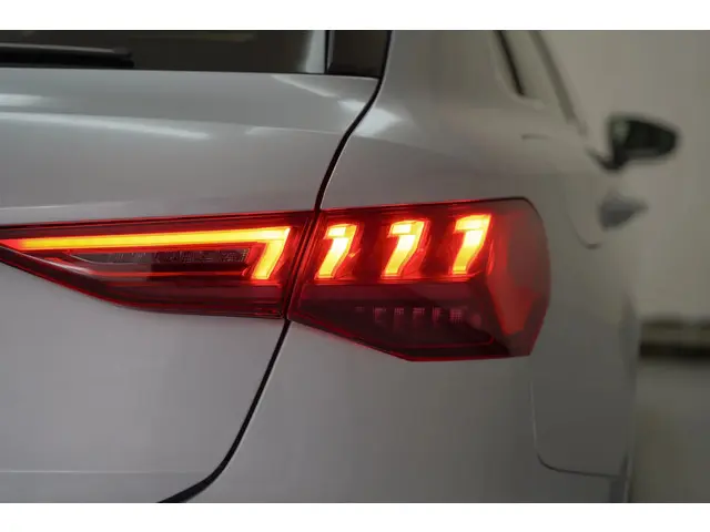 Audi A3 35TFSI S-Line[RS Velg Pano Leder] 2020 Benzine 35