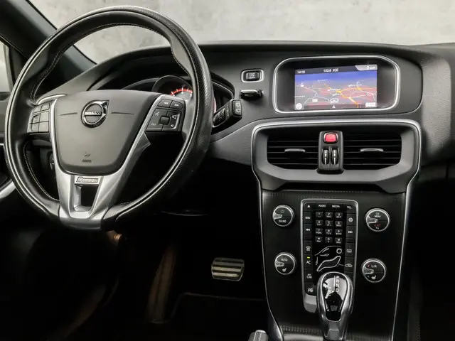 Volvo V40 2.0 T4 R-Design Sport 2018 Benzine 7