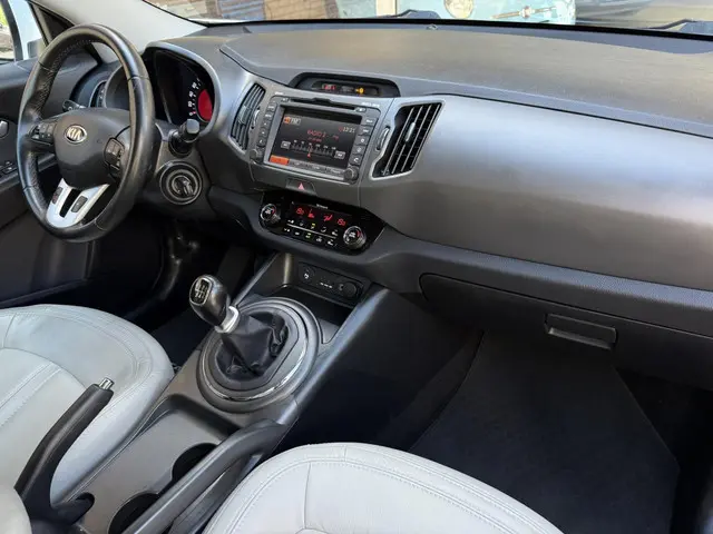 Kia Sportage 1.6 GDI 20th Anniversary 2013 Benzine 14