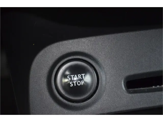 Renault Captur 0.9 TCe Helly Hansen 2014 Benzine 18