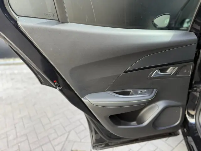 Peugeot 2008 1.2 PureTech GT|Focal|Automaat 2020 Benzine 40