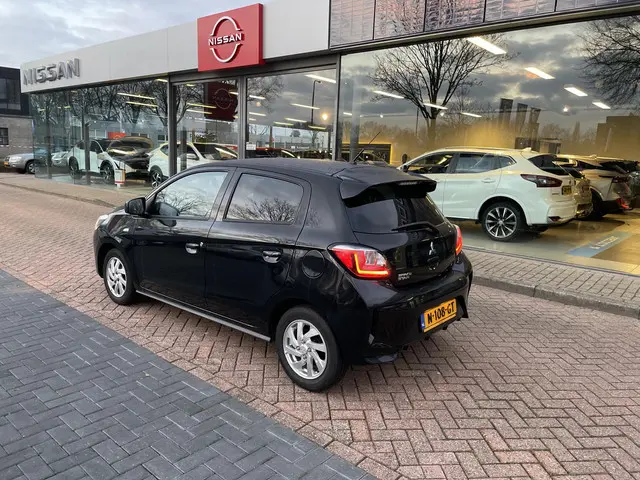 Mitsubishi Space Star 1.2 Intense 2021 Benzine 4