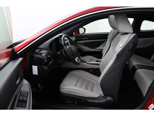 Lexus RC 300h F SPORT Line 2018 Hybride Benzine 17
