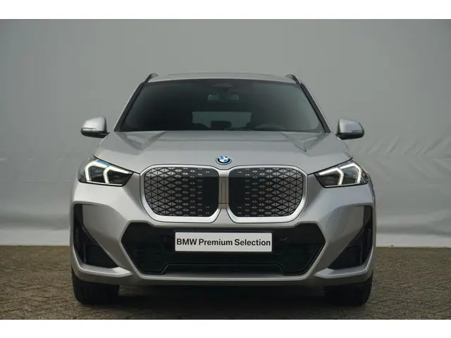 BMW iX1 eDrive20 2024 Elektrisch 3