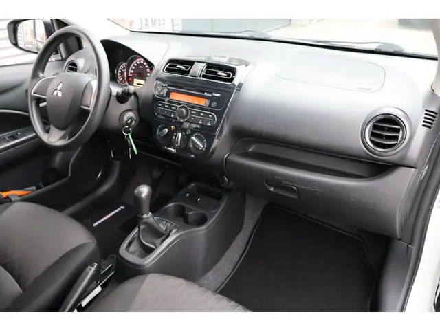 Mitsubishi Space Star 1.0 Cool+ 2020 Benzine 6