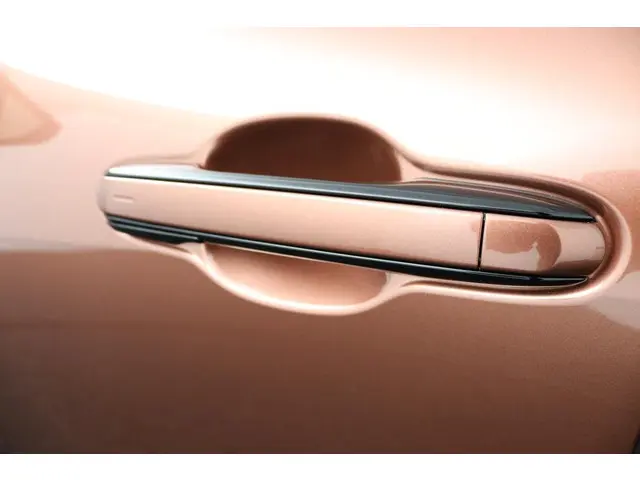 Lexus LBX 2WD 2025 Hybride Benzine 36