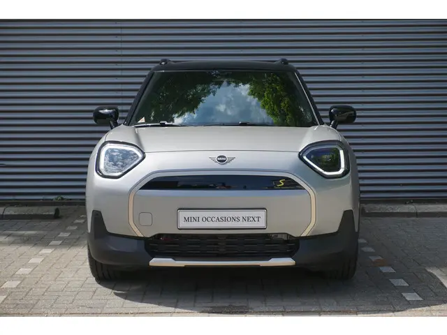 MINI Aceman SE 2025 Elektrisch 2